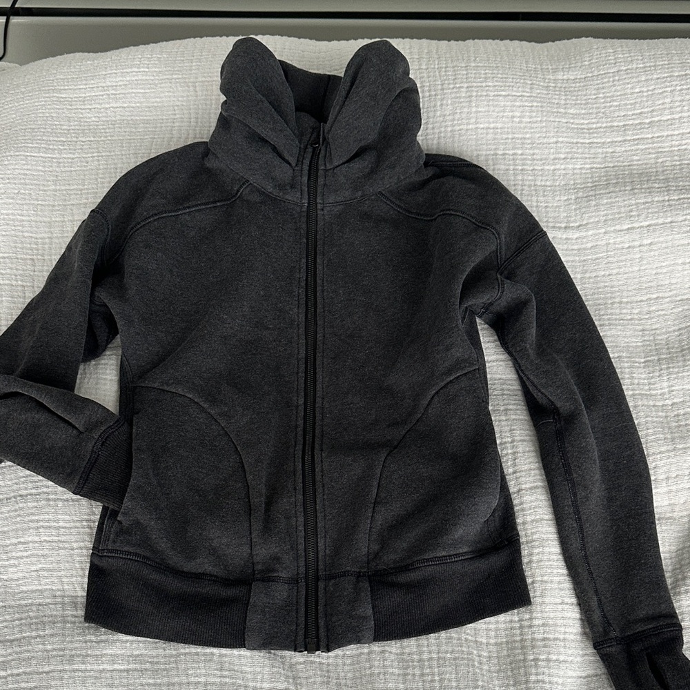 Black Lululemon Zip-Up  sweatshirt